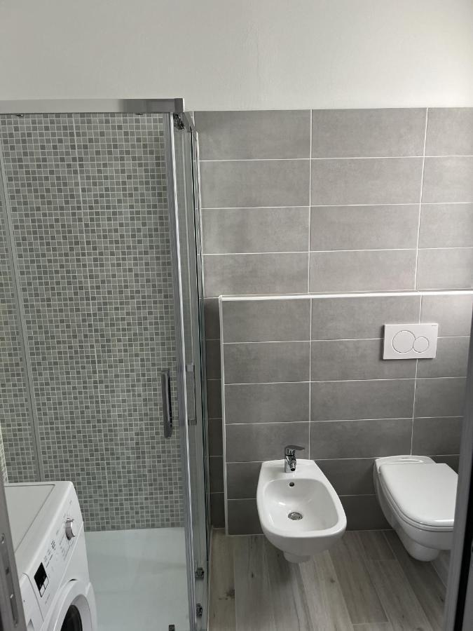 Casa Castellana Apt 1 E Casa Castellana Apt 2 Sala Comacina Kültér fotó